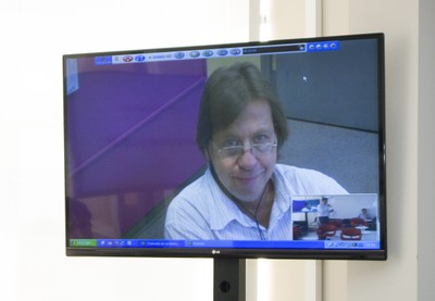 Célio Bermann participa via skype
