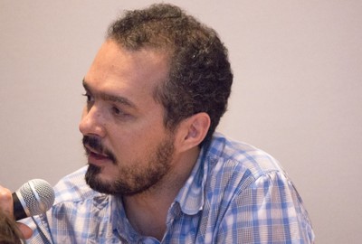Sérgio Franco faz perguntas ao expositor
