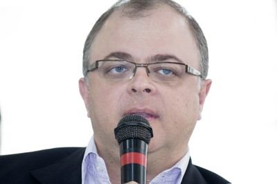 Cássio Spina