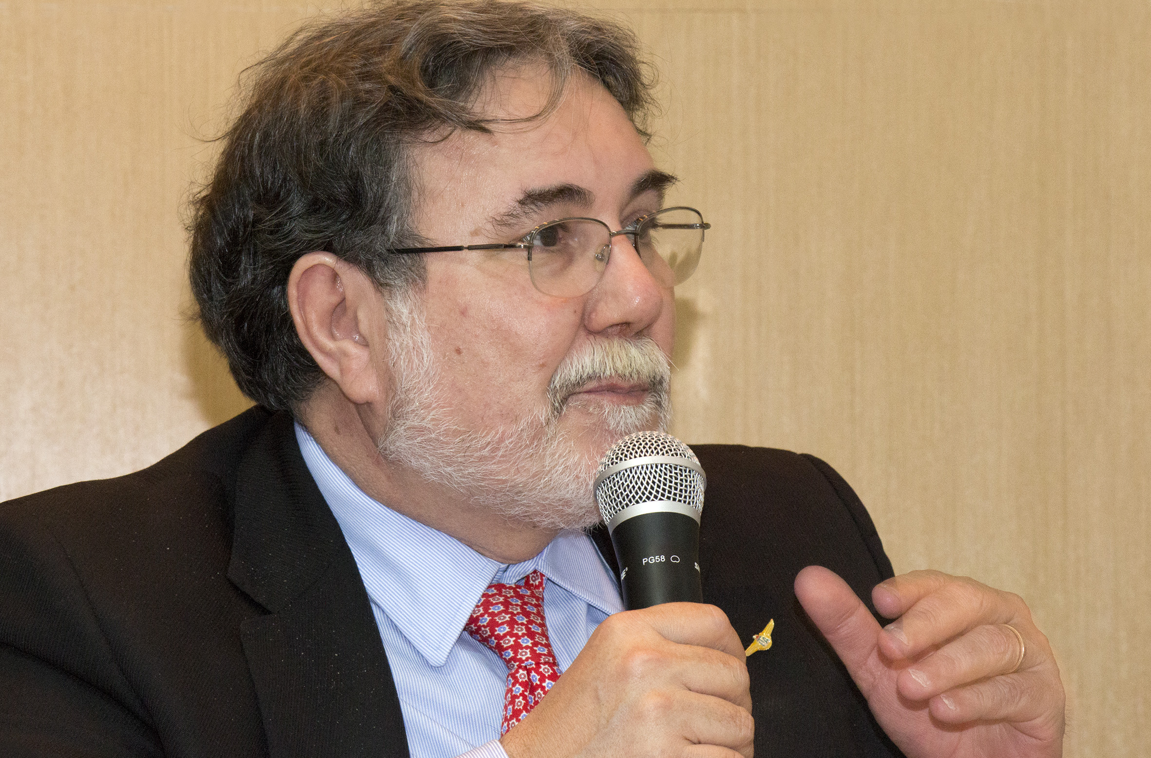 Carlos Américo Pacheco