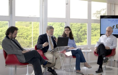 Gílson Schwartz, Claudio Cohen, Maya Mitre e Bernardo Sorj