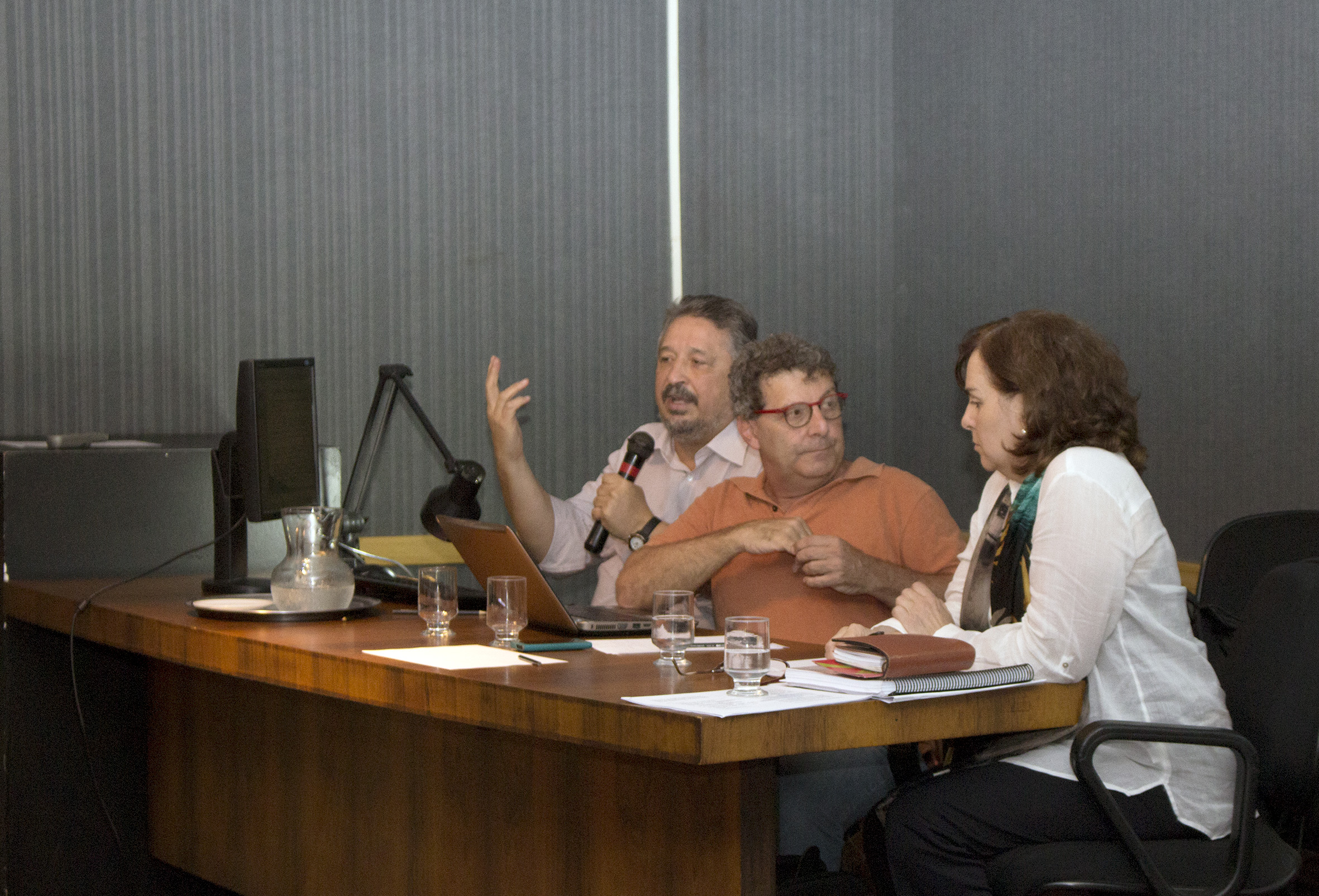 Ivan Carlos Maglio, Nabil Georges Bonduki e Cleide Rodrigues 