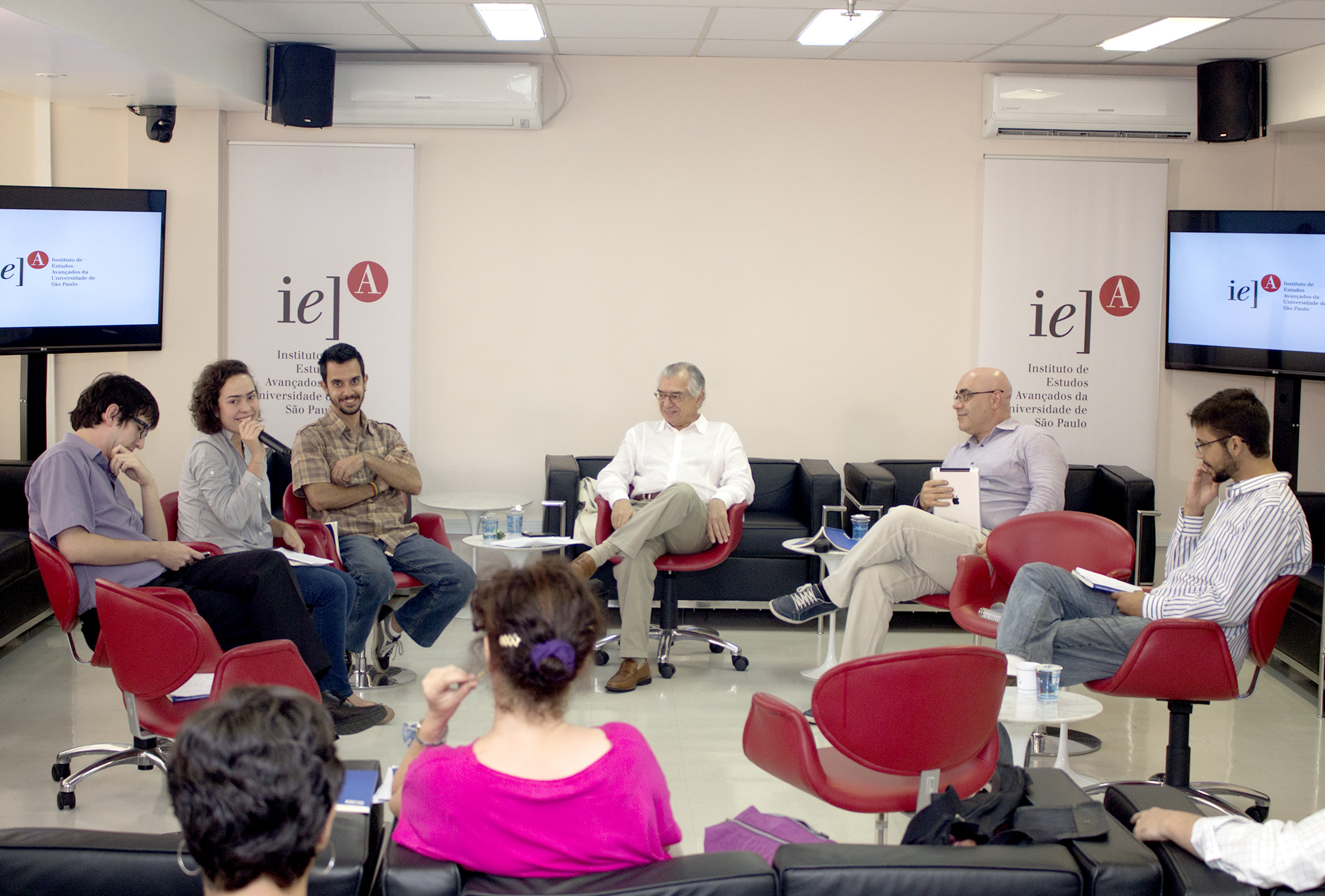 Sérgio Simoni Jr, Beatriz Sanches, Rafael Moreira Dardaque Mucinhato, José Álvaro Moisés, Cláudio Couto e Bruno Rico