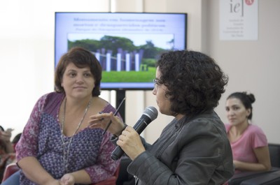 Janaína de Almeida Teles e Rossana Reis.