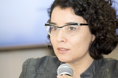 Janaína de Almeida Teles