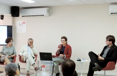 Lourdes Sola, José Álvaro Moisés, Helen Milner e Alexander Slaski