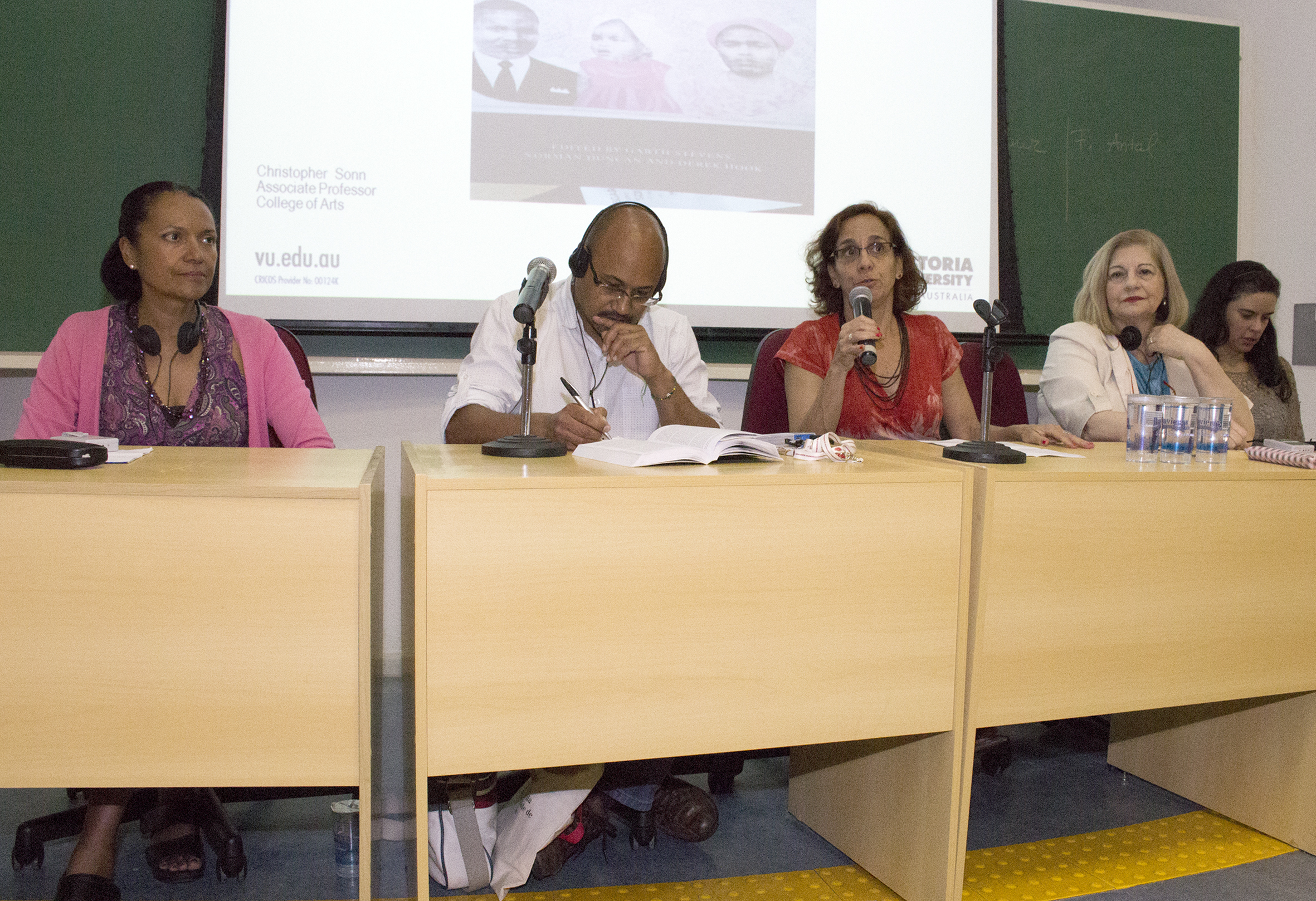 Ligia Fonseca Ferreira, Christopher Sonn, Sylvia Dantas, Maura Pardini Bicudo Véras e Adriana Capuano de Oliveira
