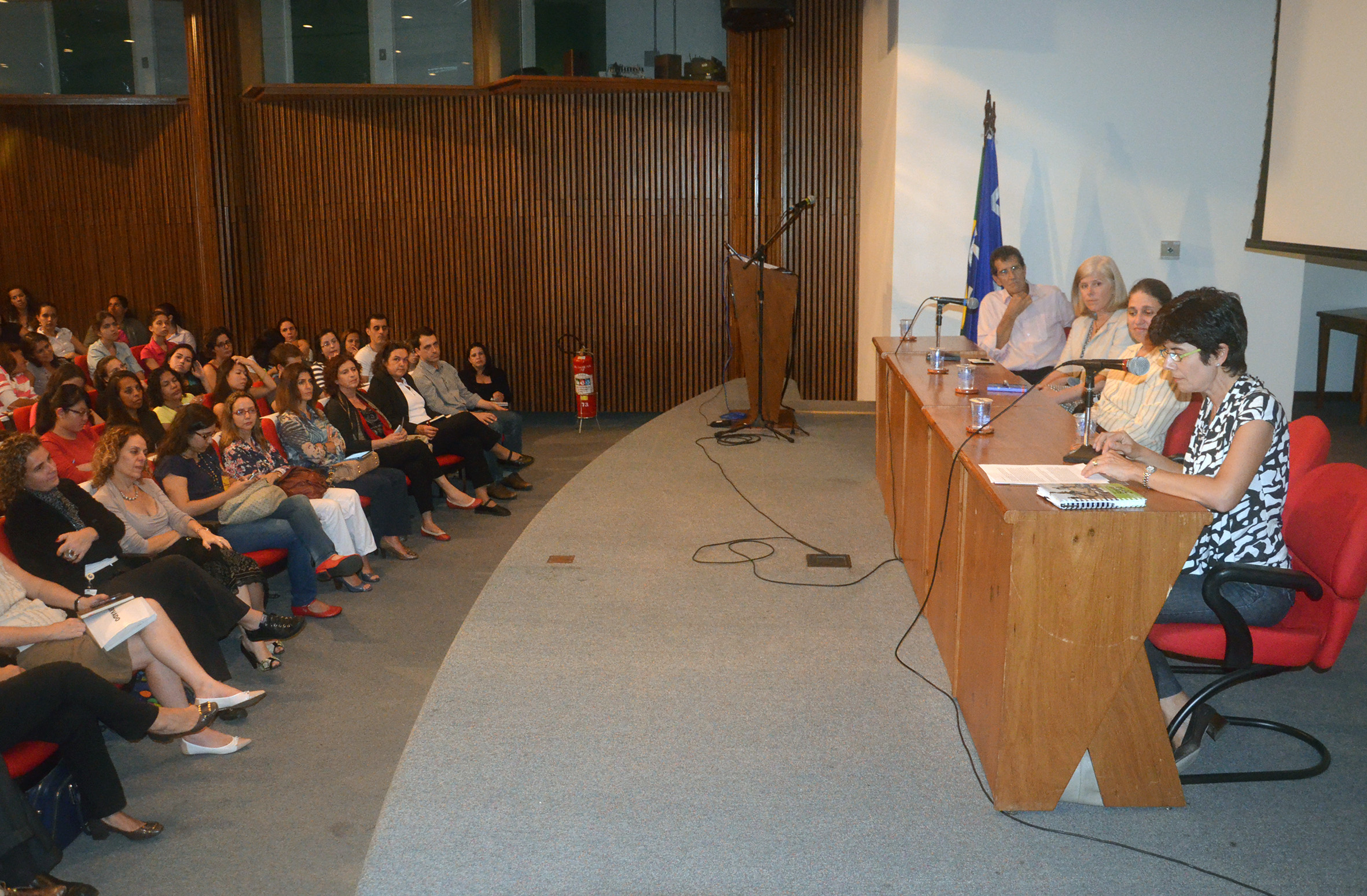 a partir da esquerda Carlos Augusto Monteiro, Denise Costa Coitinho, Ana Lydia Sawaya e Semíramis Martins Álvares Domene