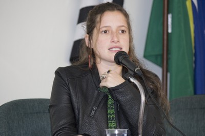 Carla Moura de Paulo