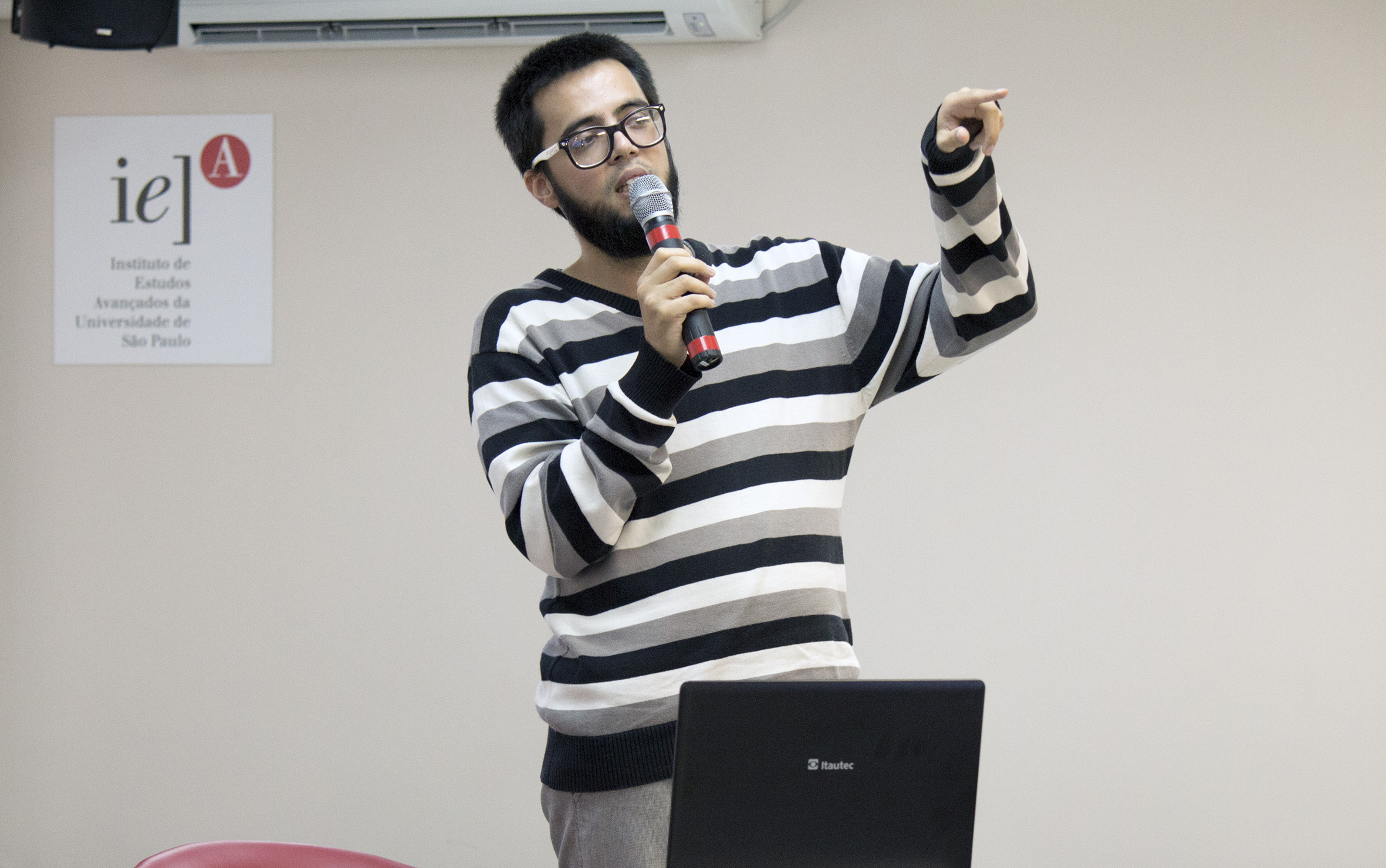 Cesar Siqueira Mello