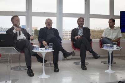 Ricardo Bielchowsky, Bernardo Sorj, Márcio Bobik Braga e Fabio Santos