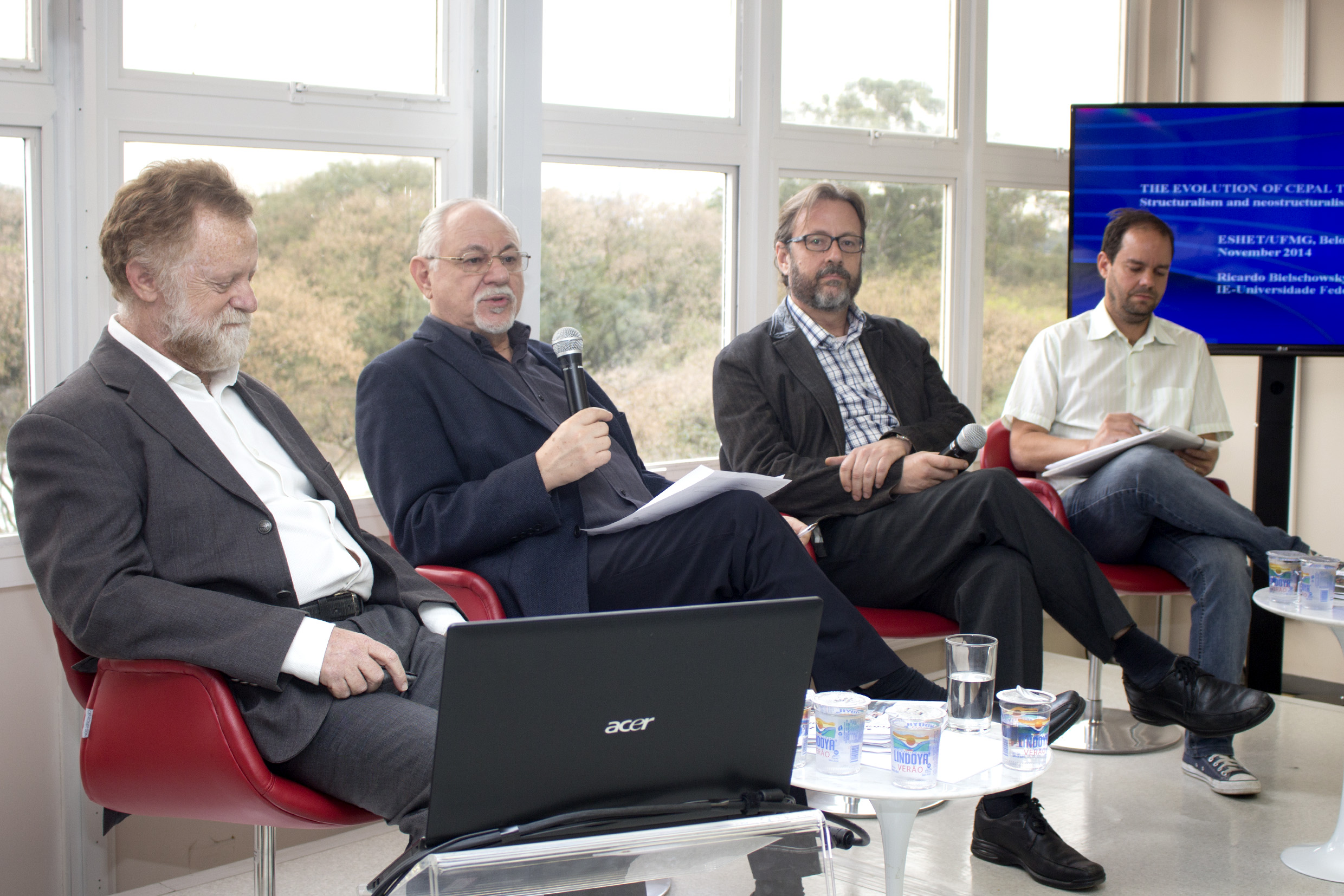 Ricardo Bielchowsky, Bernardo Sorj, Márcio Bobik Braga e Fabio Santos