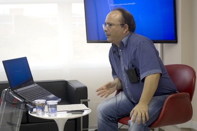 Marc Pavé responde as perguntas do público