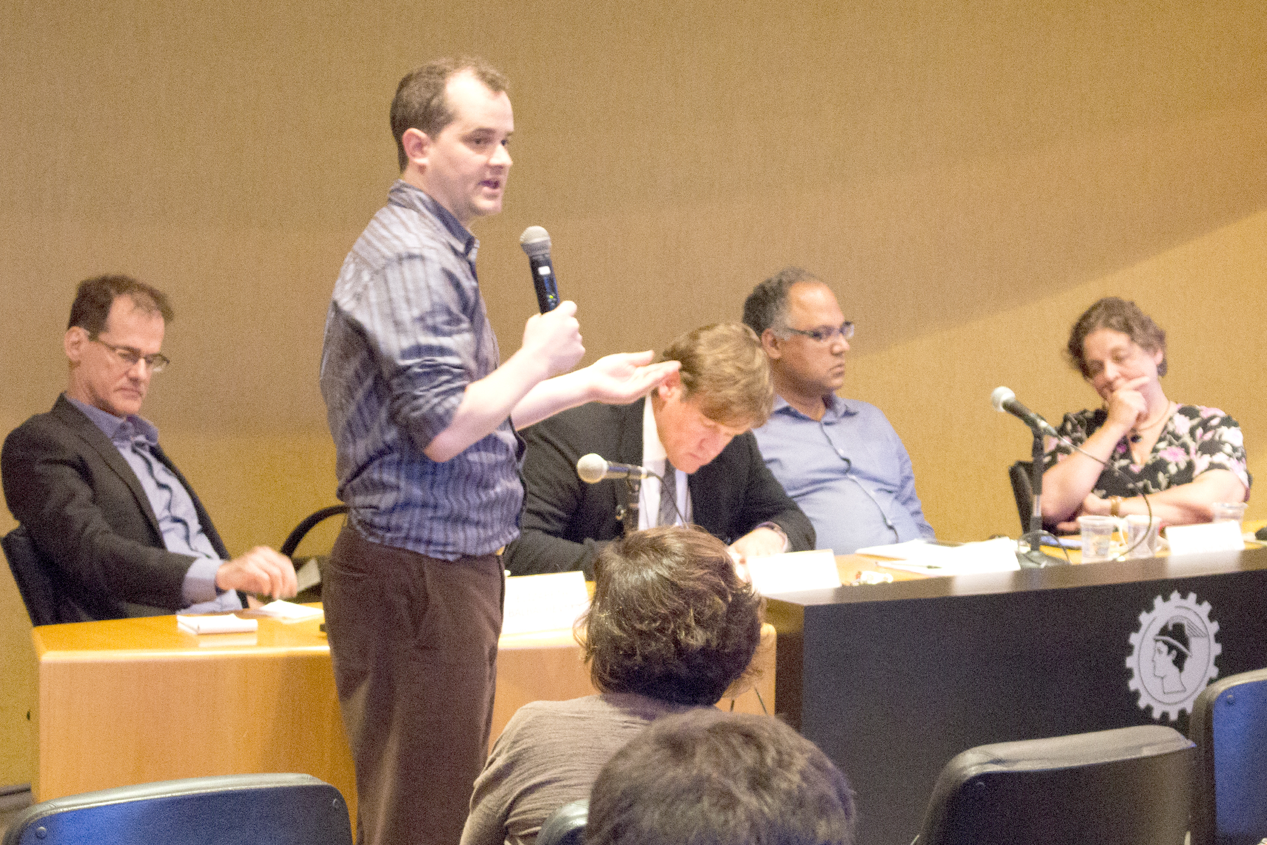 Dustin Tingley (em pé), Marcus Melo, David Victor, Amâncio Jorge d Oliveira, Elizabeth Balbachevsky