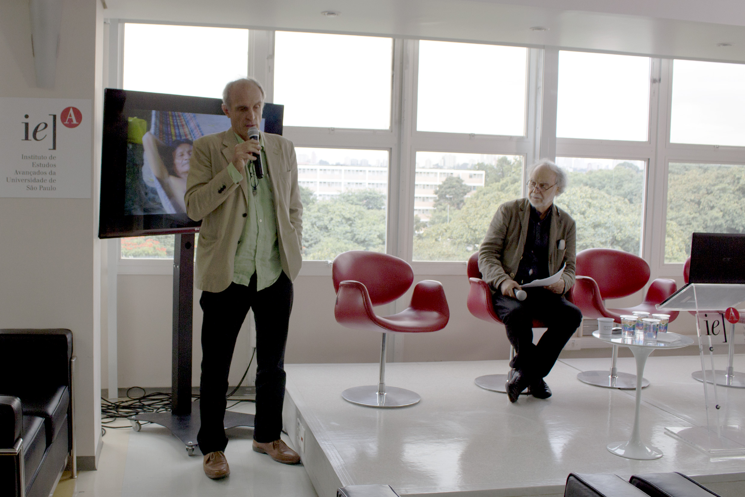 Martin Grossmann faz a abertura do evento