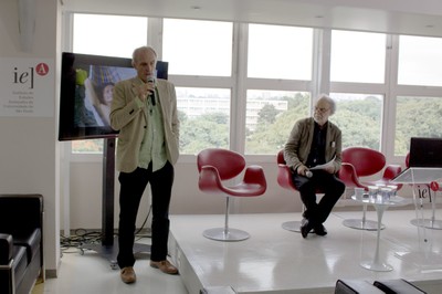 Martin Grossmann faz a abertura do evento