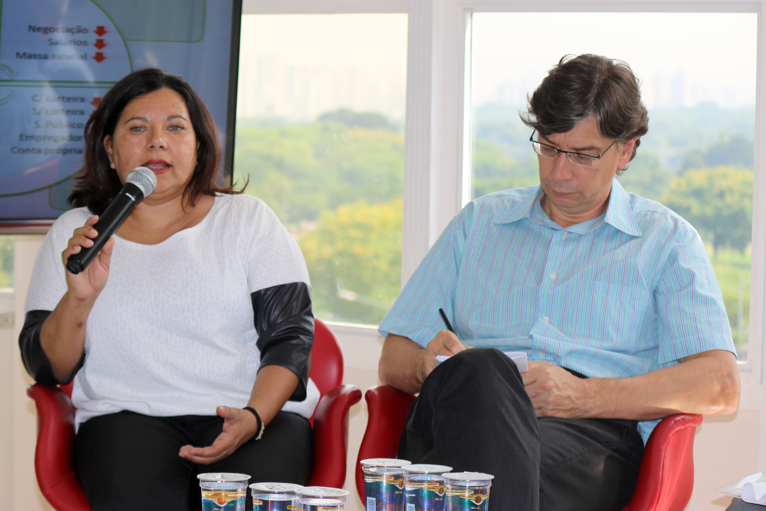 Lúcia dos Santos Garcia e Márcio Pochmann