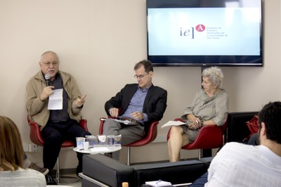 Bernardo Sorj, Marcus Melo e Lourdes Sola