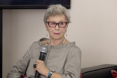 Lourdes Sola