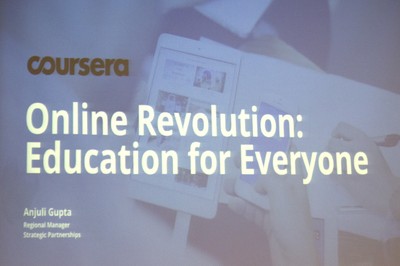 Apresentação do Course Success Team of Coursera - 22 de abril de 2015