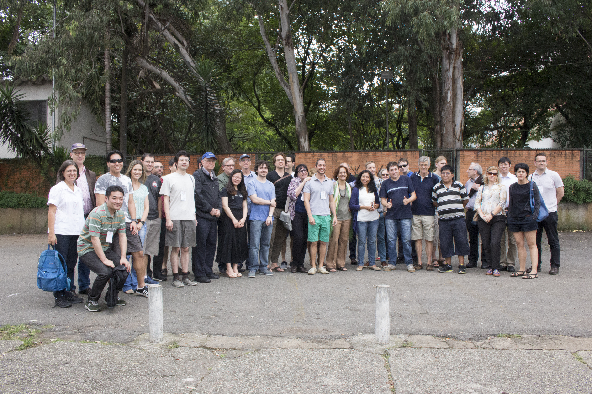 Grupo na Praça Kantuta - 19 de abril de 2015