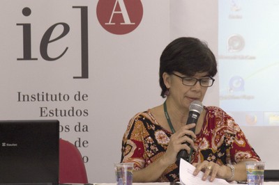 Semíramis Martins Álvares Domene