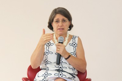 Ana Lydia Sawaya encerra o evento e agradece aos participantes