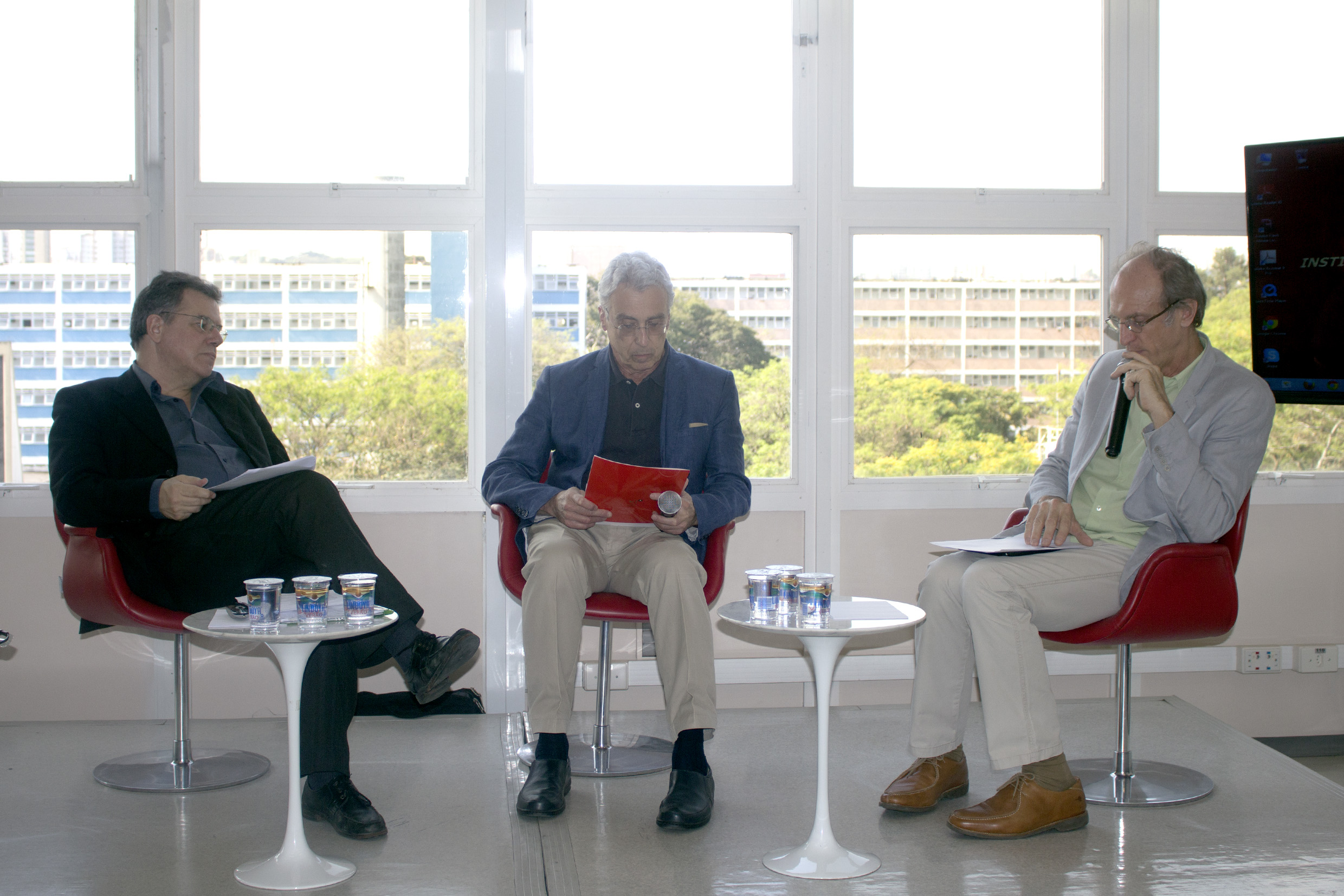 Gerardo Caetano, José Teixeira Coelho Netto e Martin Grossmann