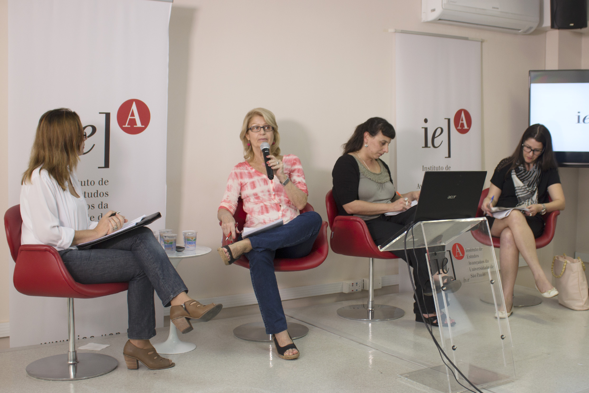 Silvia Helena Zanirato, Mirta Dina Geary, Maria Griselda Gunther e Gabriela Marques Di Giulio