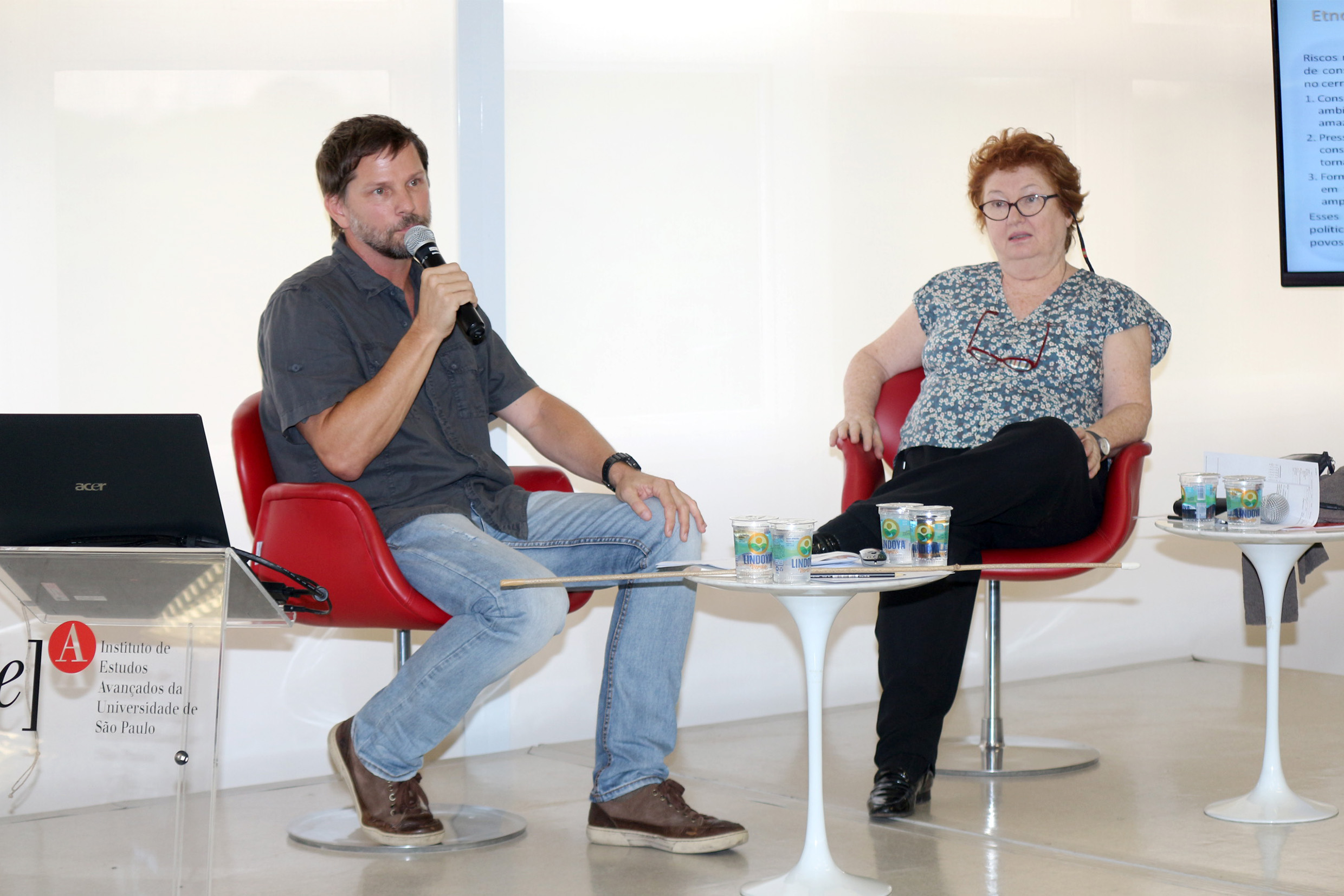 James Welch e Manuela Carneiro da Cunha - (16/11/2015)  