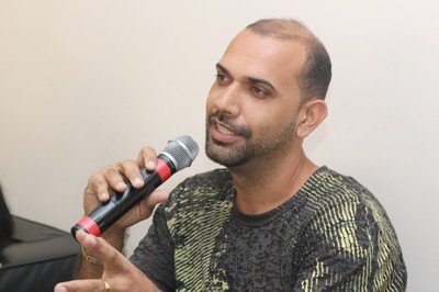 Roosevelt Marques faz perguntas ao debatedor  - (12/11/2015)