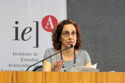 Sylvia Dantas encerra o evento e agradece aos participantes