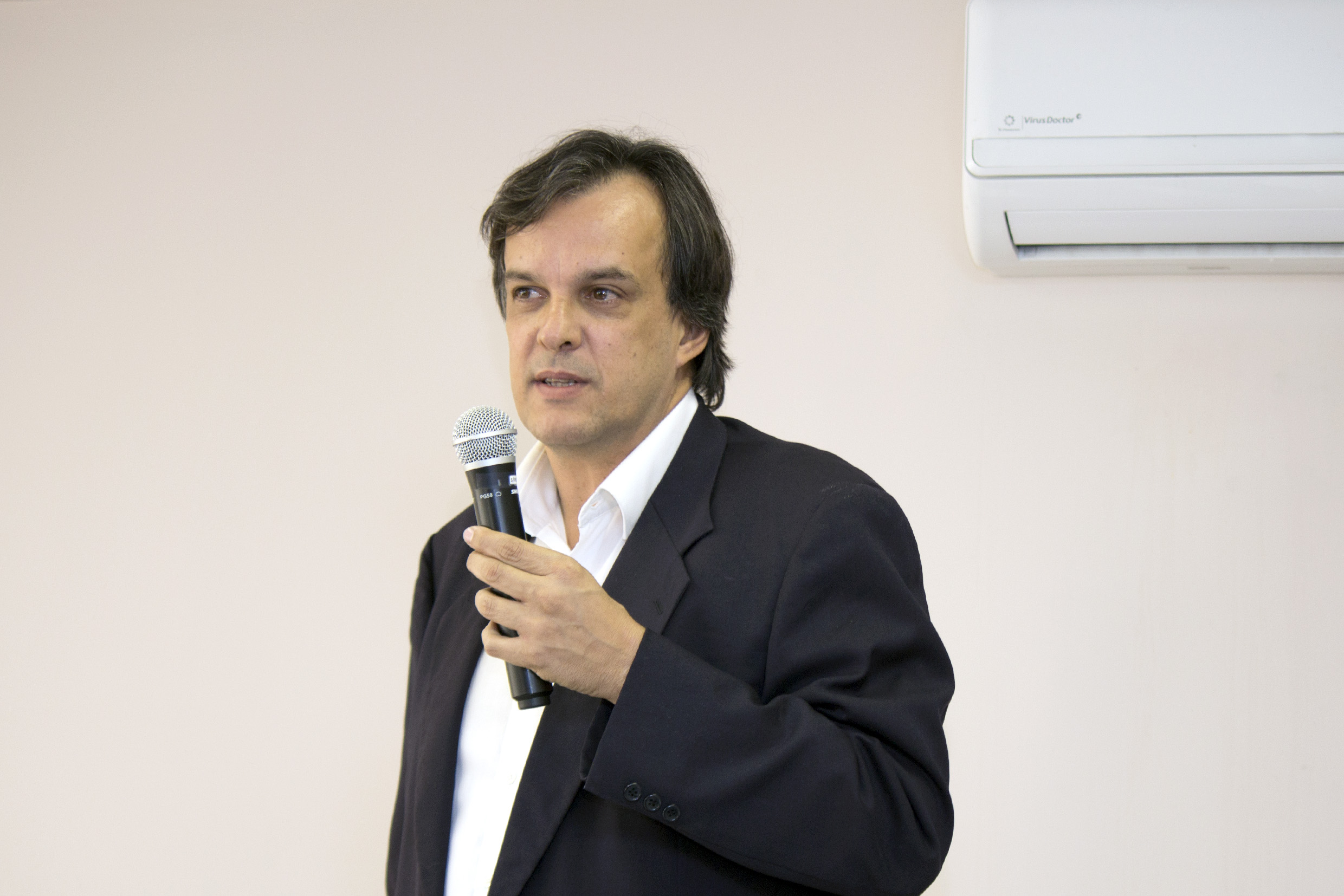  Mauricio Talebi Gomes 