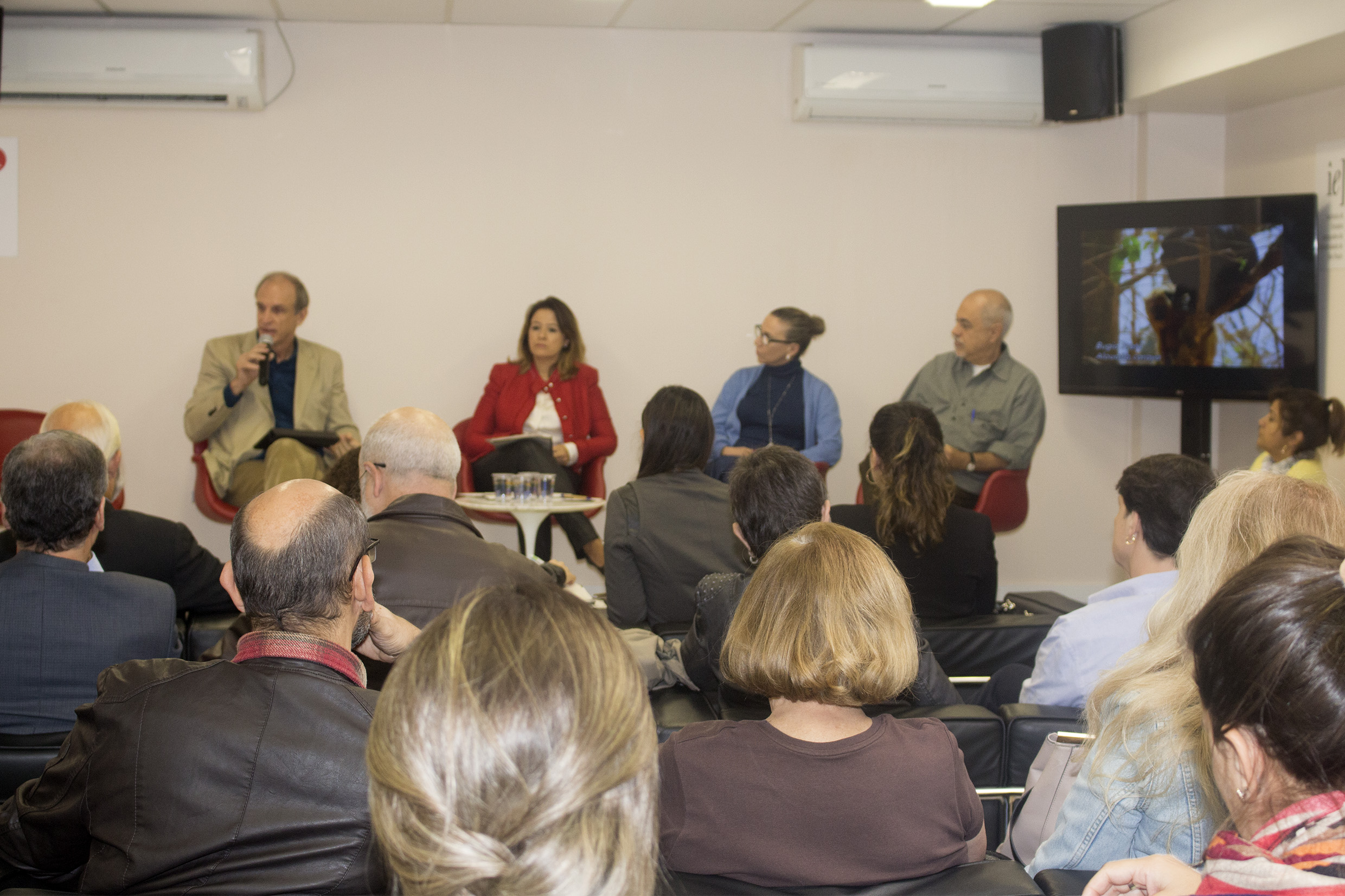 Martin Grossmann faz a abertura do evento