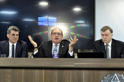 1º Painel Romero Jucá, Gilmar Mendes e Marcos da Costa - (14-09-2015)