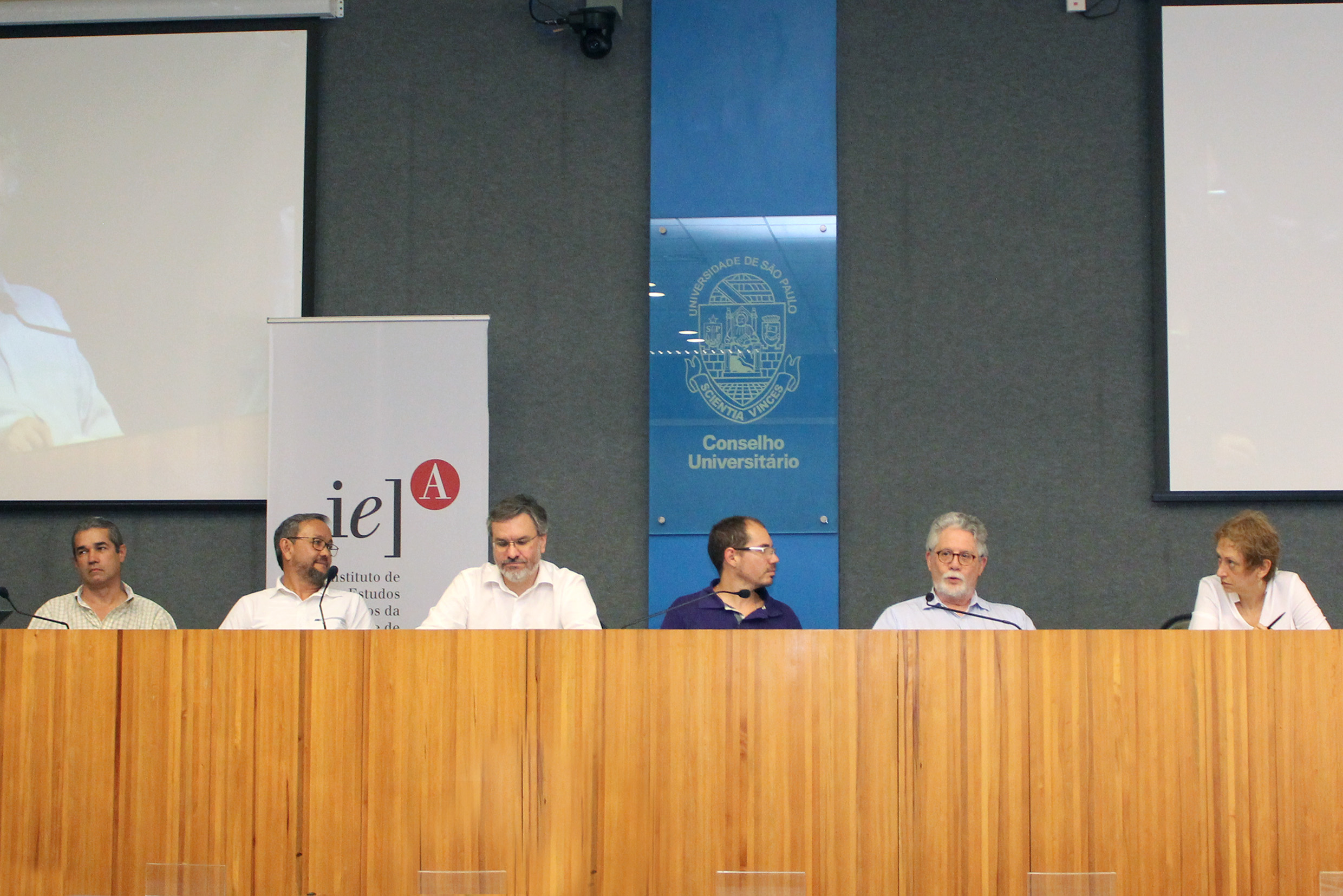 Antonio Almeida, José Roberto Kassai, Fábio Contel,...., Hélio Nogueira da Cruz e Lidia Goldenstein