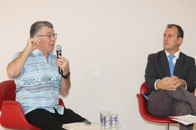 Albert G. J. Tacon e Daniel Lemos