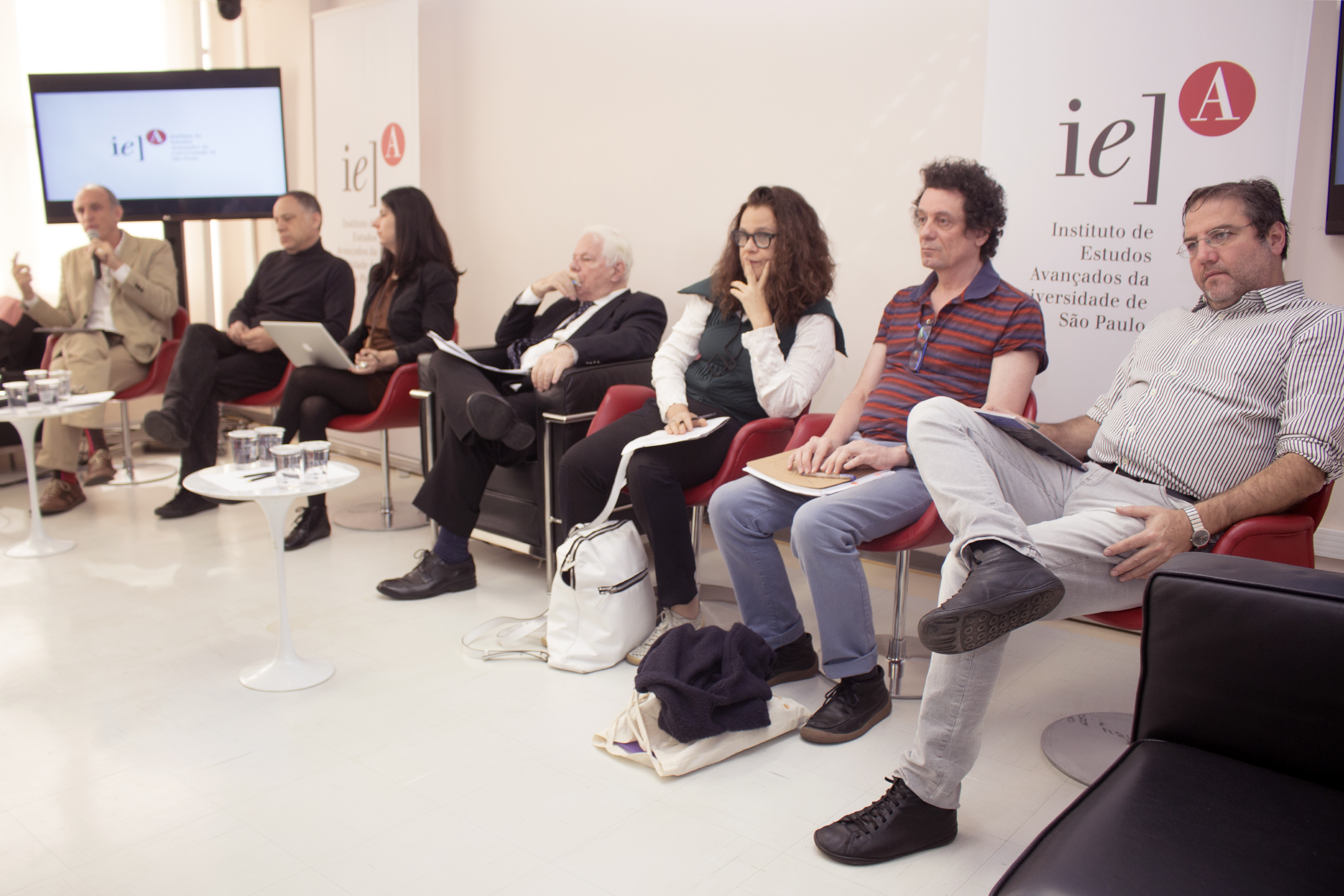 Martin Grossmann, Rubens Mano, Raquel Garbelotti, Sergio Paulo Rouanet, Katia Maciel, Ricardo Basbaum e Marco Giannotti