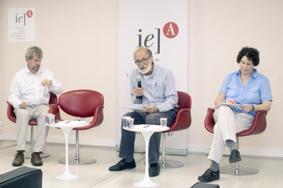 Pablo Mariconda abre o evento e apresenta o expositor