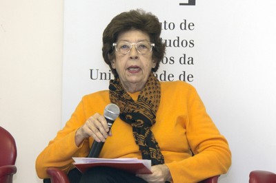 Regina Salgado Campos inicia sua apresentação - 04/10/2016