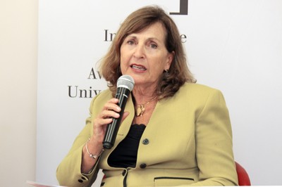 Helena Ribeiro encerra o evento