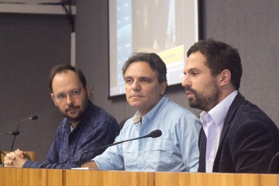 Eduardo Caldas, José Roberto Borges e Fábio de Almeida Pinto 