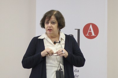 Eda Tassara encerra o evento