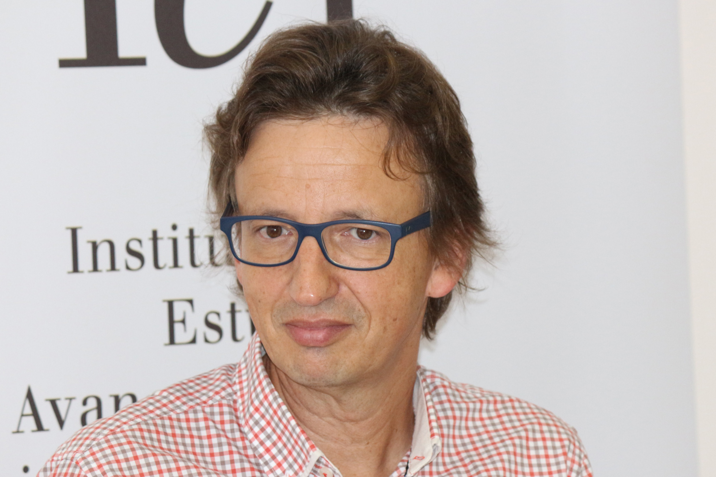  Klaus Frey
