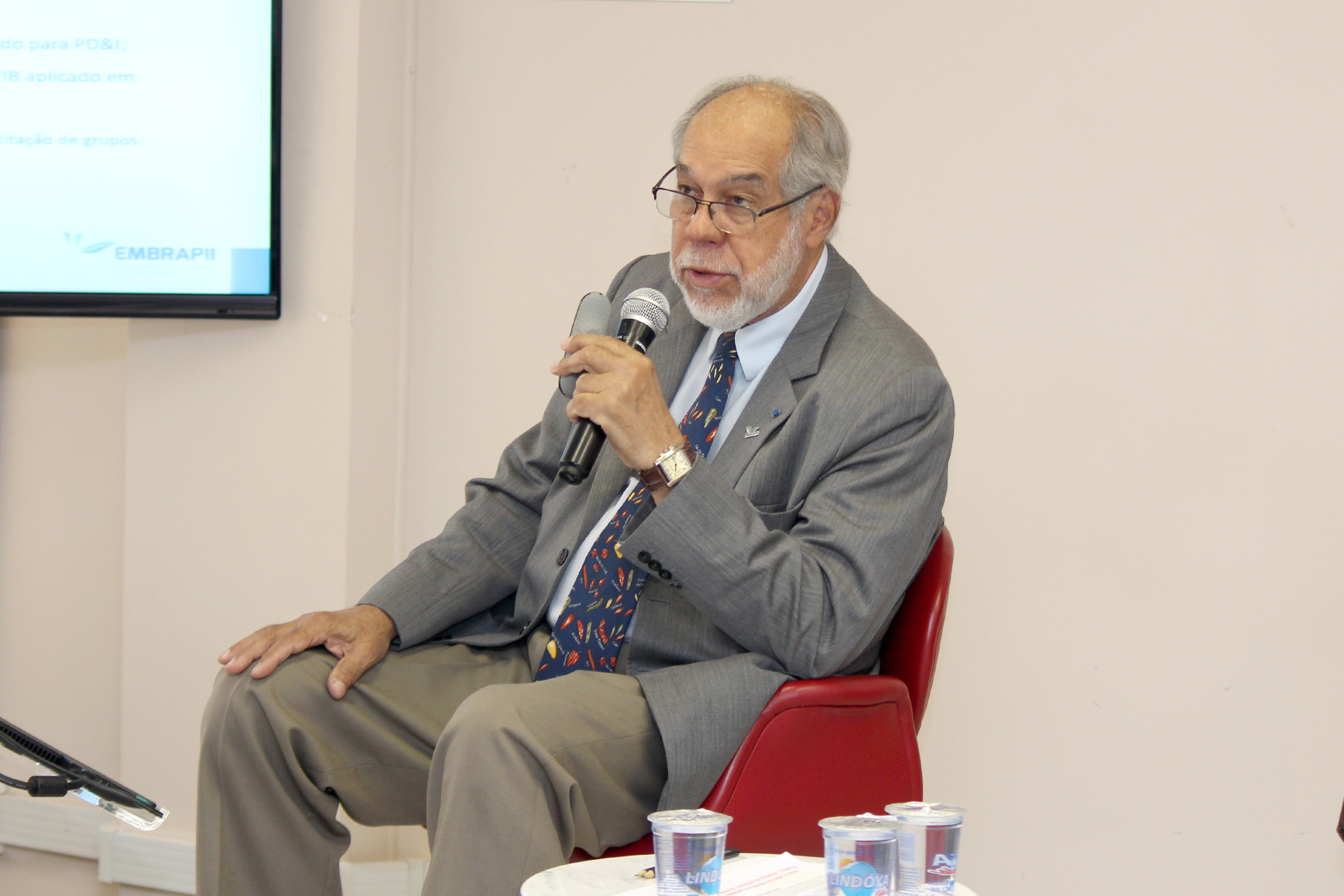 Jorge Almeida Guimarães