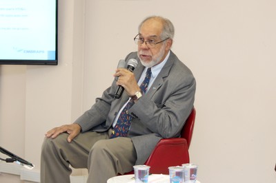 Jorge Almeida Guimarães