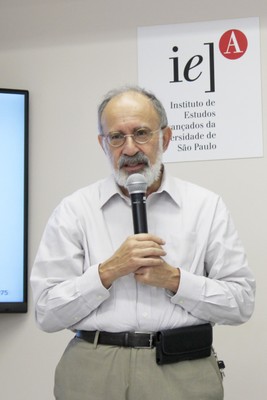 Guilherme Ary Plonski abre o evento