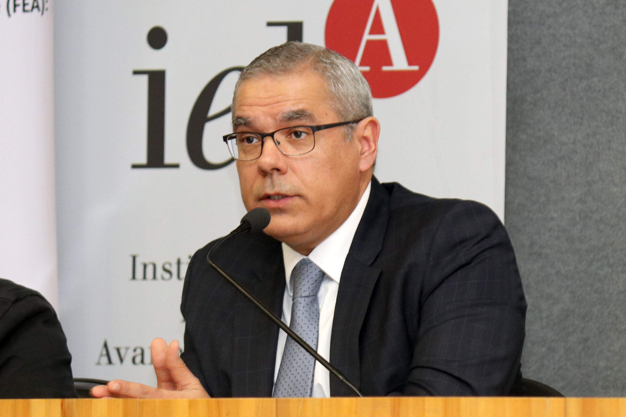 Eduardo F. G. Santos