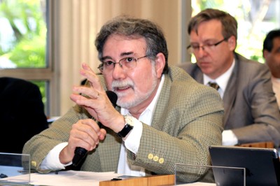 Carlos Américo Pacheco