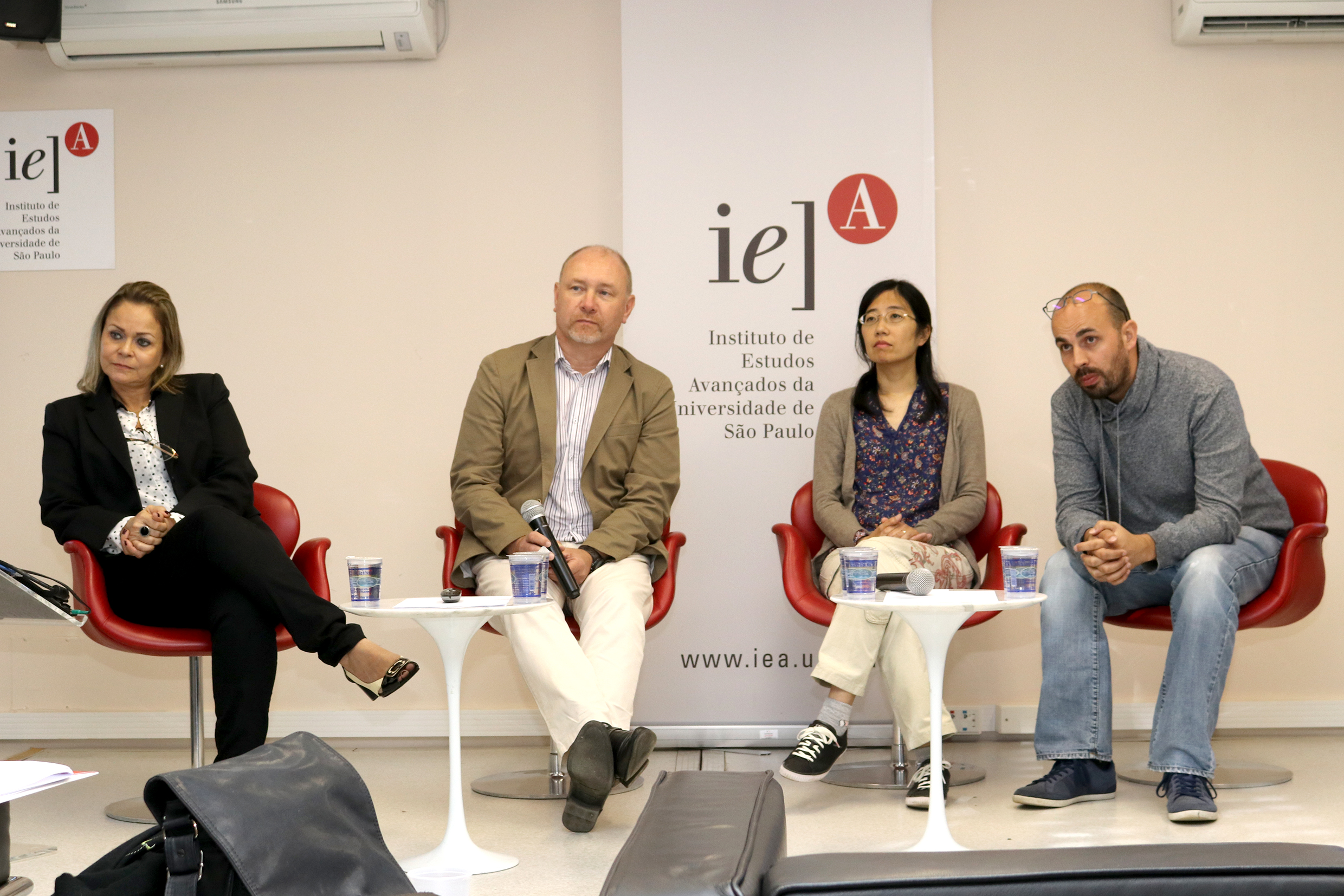 Margareth Simões, Vincent Dubreuil, Beatriz Funatsu e Damien Arvor 